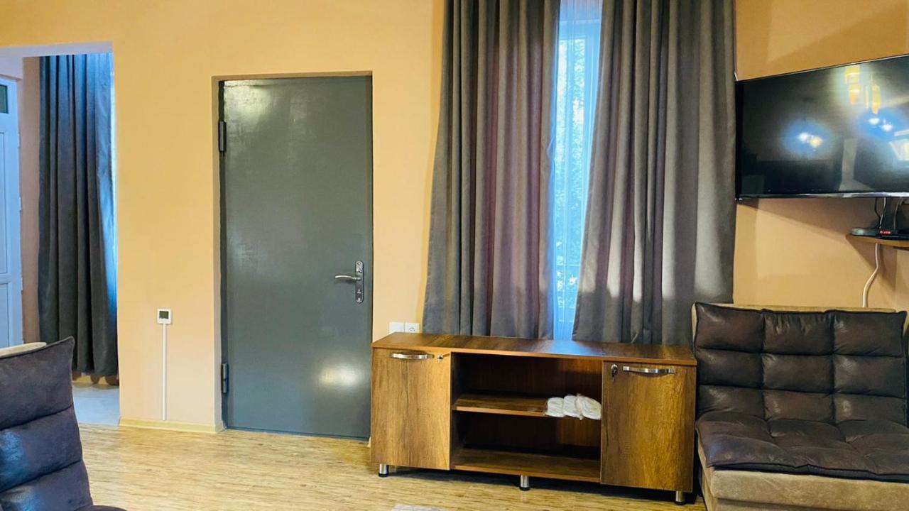 Nugzar Holiday Home Mestia Dış mekan fotoğraf